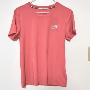 Nike Girls' Legend Scoop Dri-FIT T-Shirt, ***NWT***